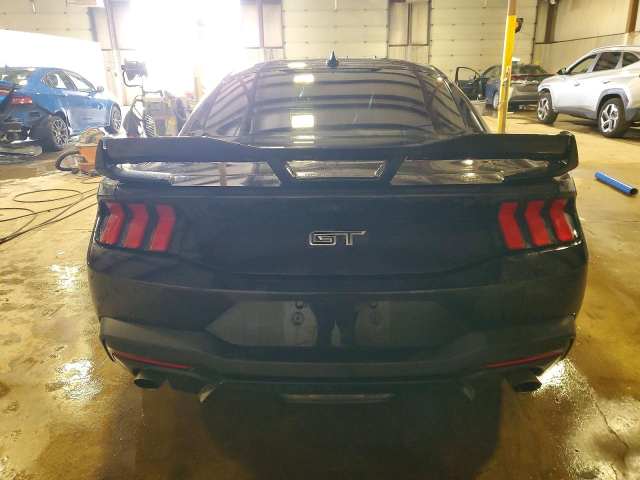2024 FORD MUSTANG GT photo 6
