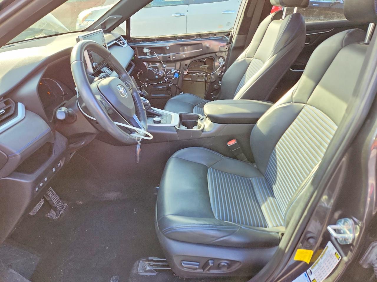 2021 TOYOTA RAV4 XSE photo 13