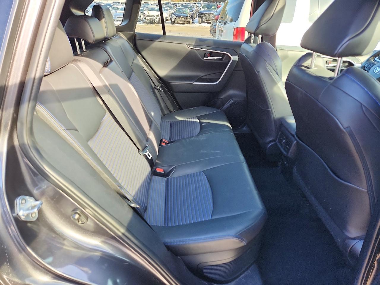 2021 TOYOTA RAV4 XSE photo 19