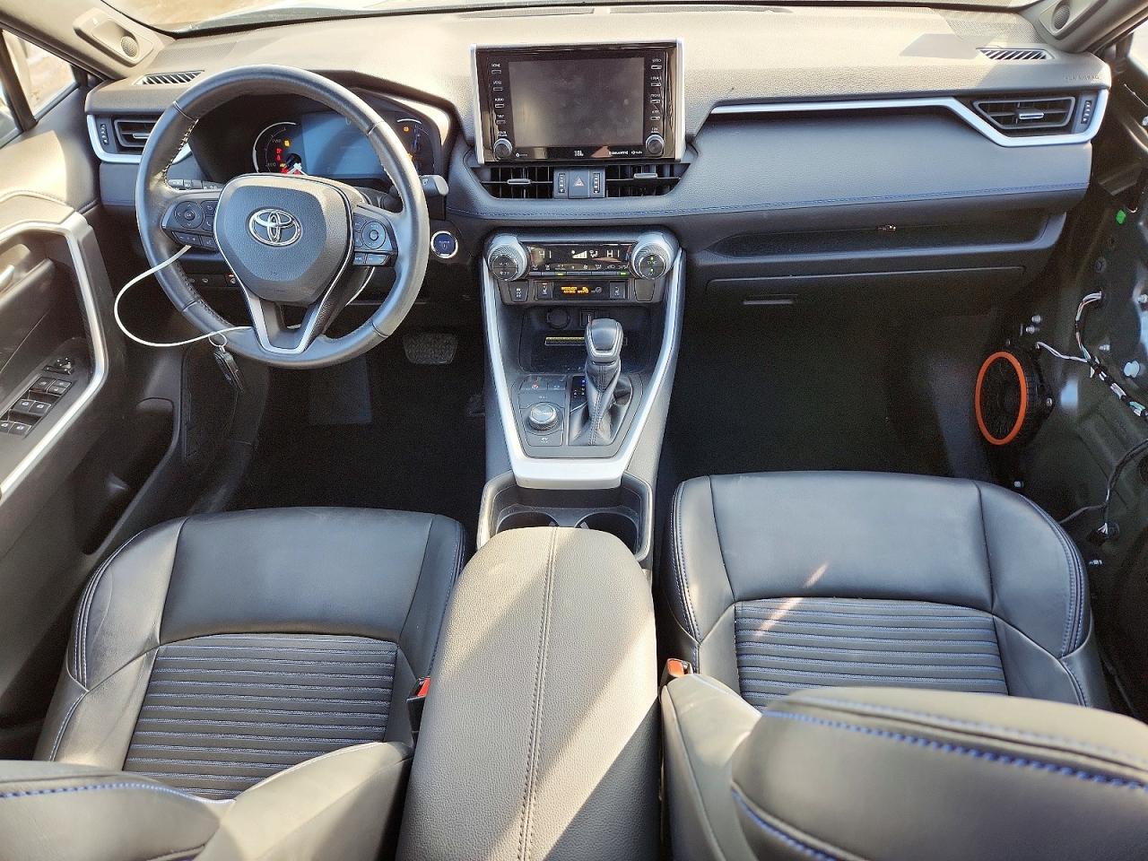 2021 TOYOTA RAV4 XSE photo 15