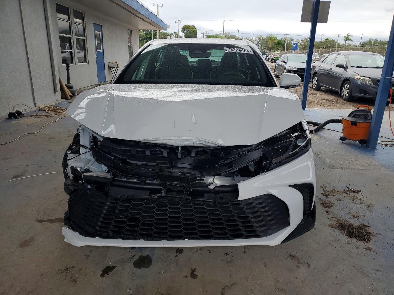 2025 TOYOTA CAMRY XSE photo 5