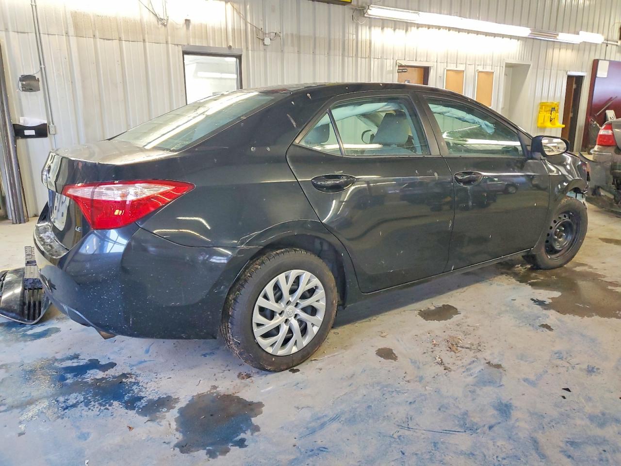 2017 TOYOTA COROLLA L photo 5