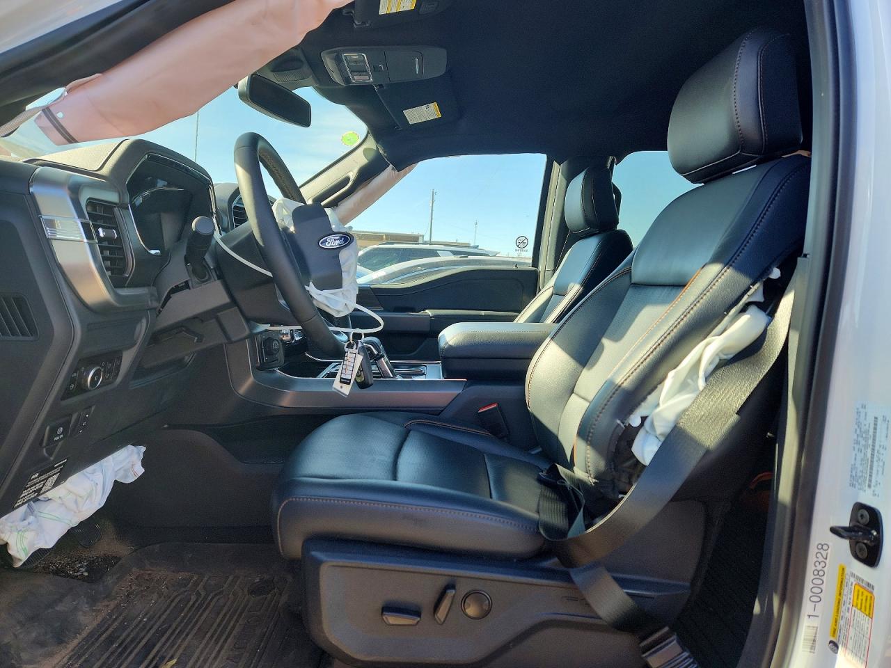 2025 FORD F150 LARIAT photo 7