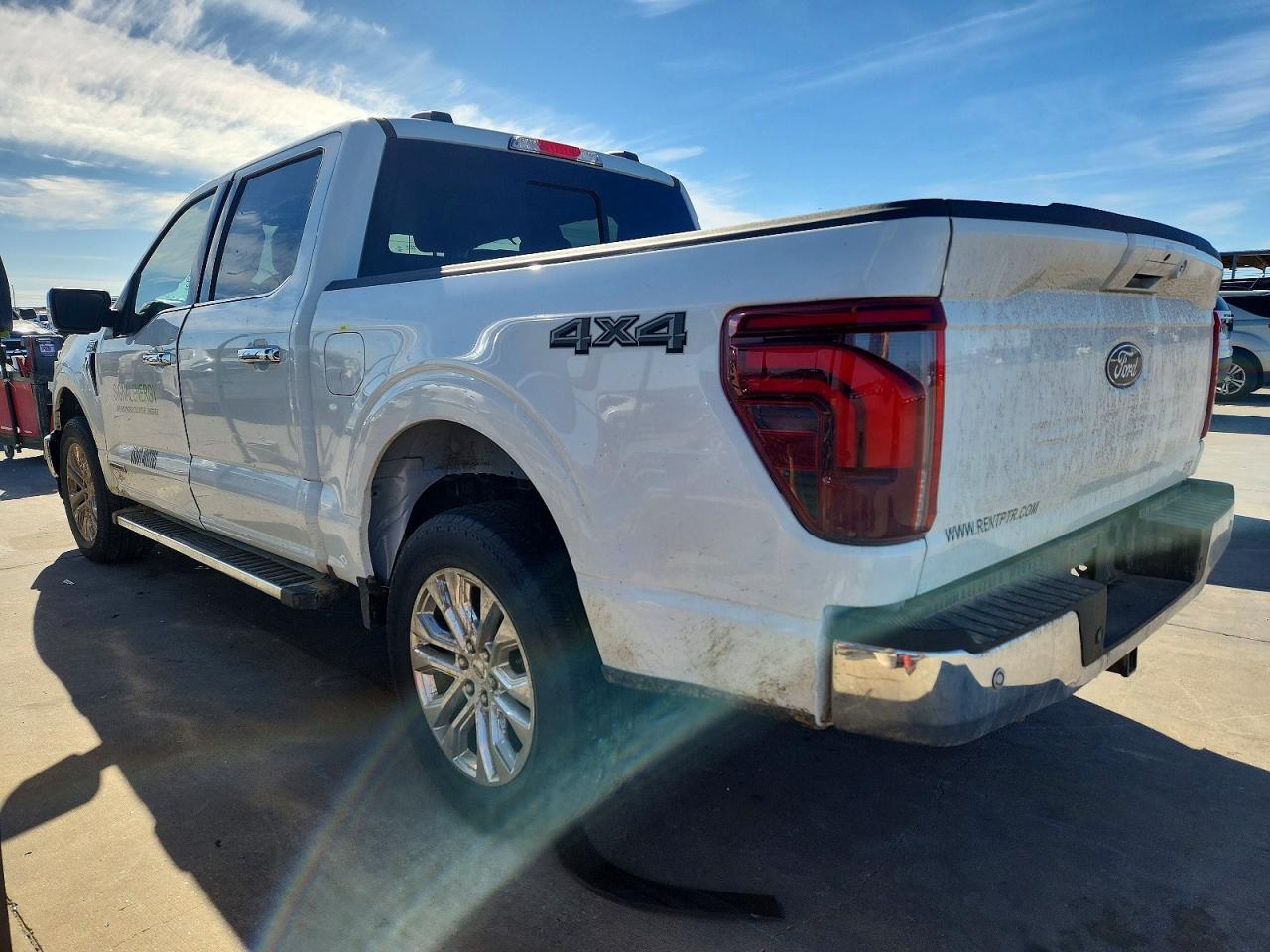 2025 FORD F150 LARIAT photo 2