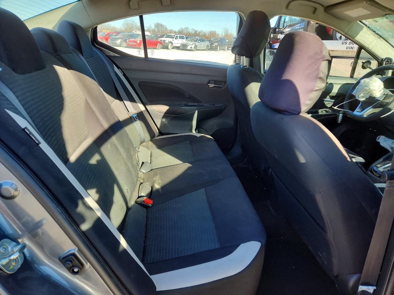 2021 NISSAN VERSA SV photo 28