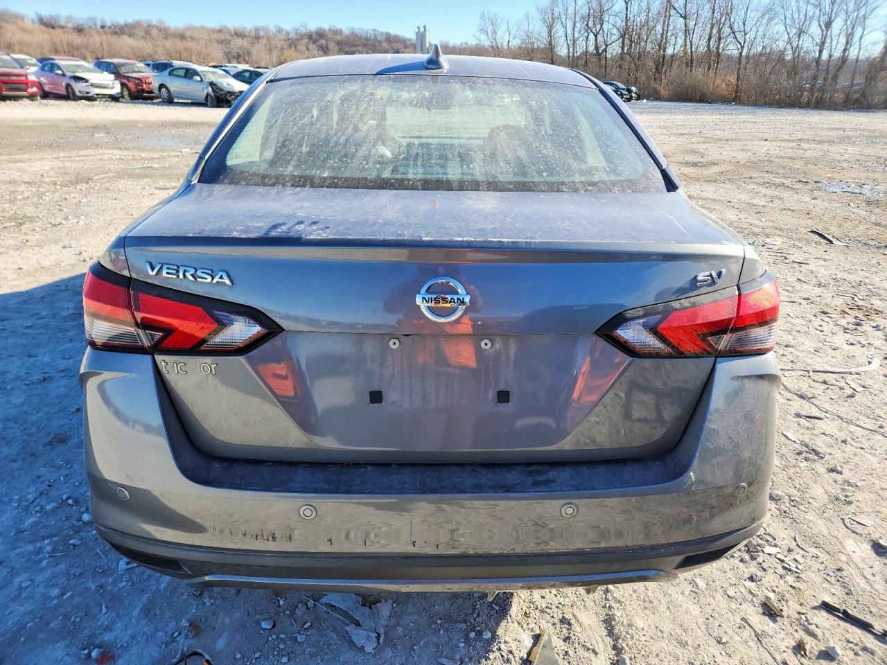 2021 NISSAN VERSA SV photo 16
