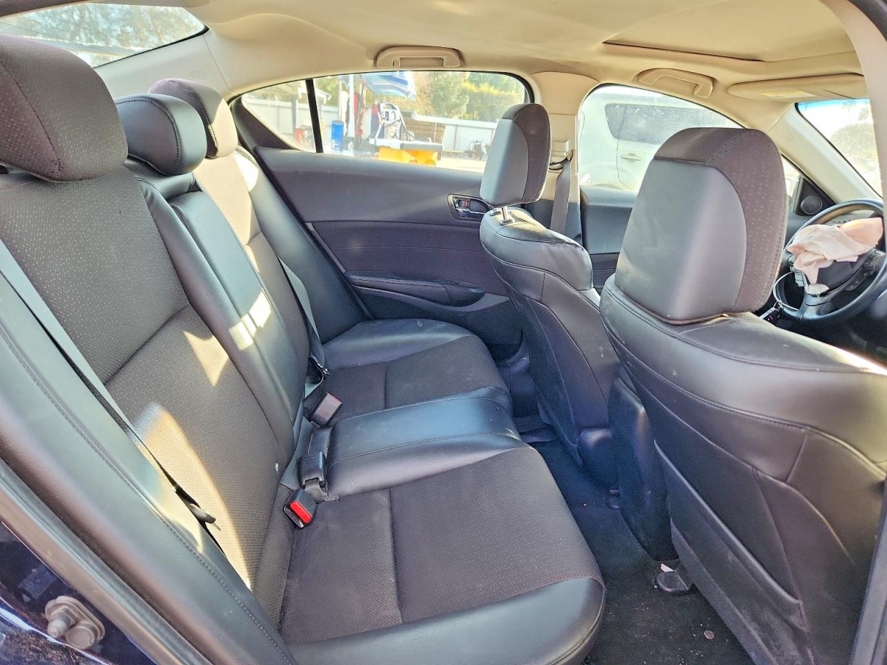 2013 ACURA ILX 20 photo 10