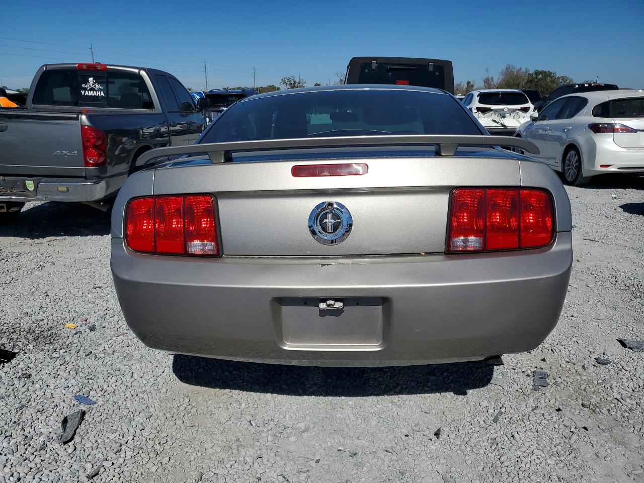 2008 FORD MUSTANG photo 16