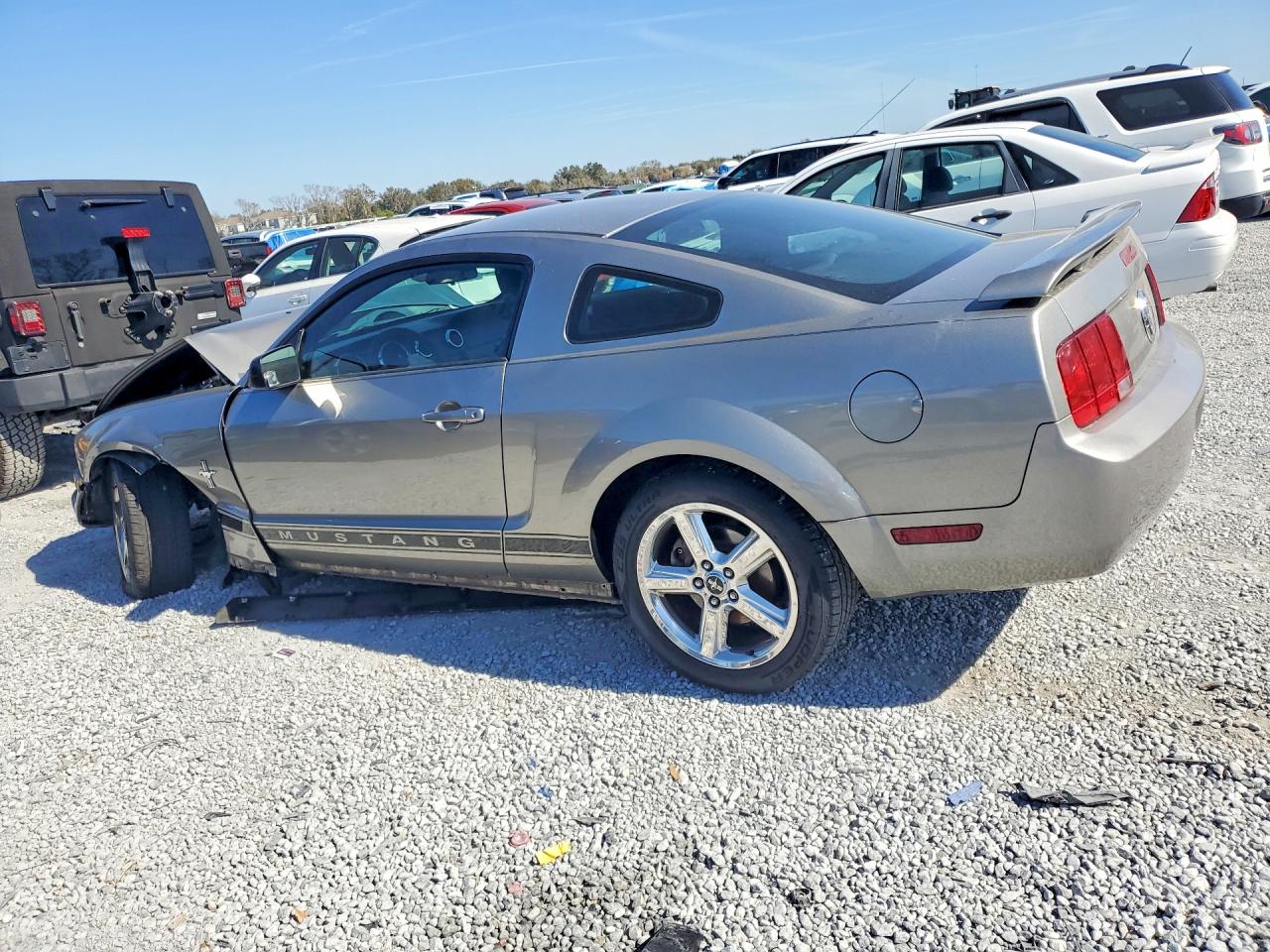2008 FORD MUSTANG photo 4