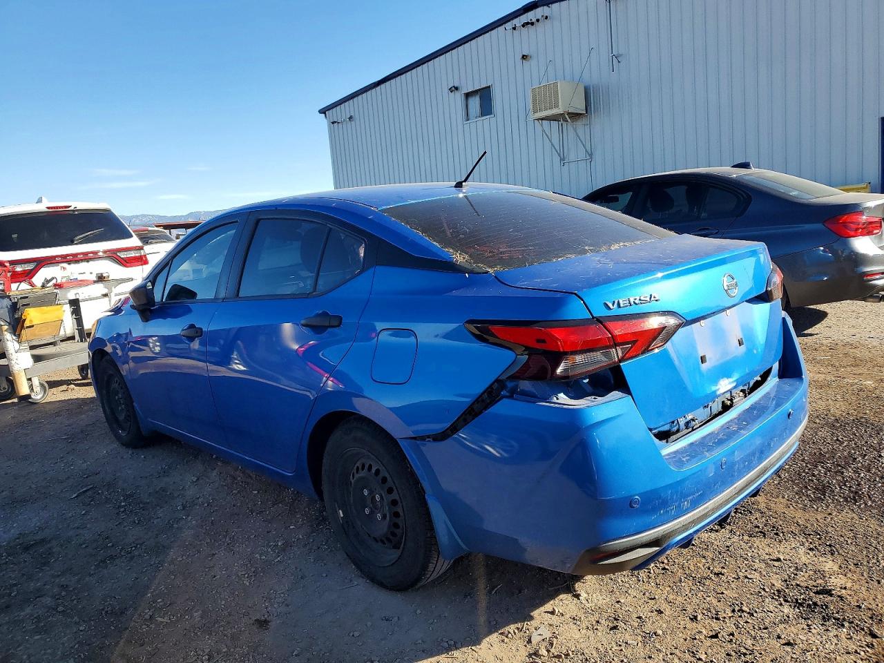 2020 NISSAN VERSA S photo 3