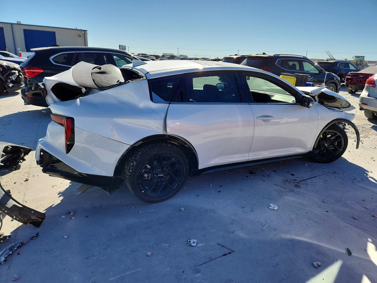 2025 KIA K4 GT-LINE TURBO photo 5
