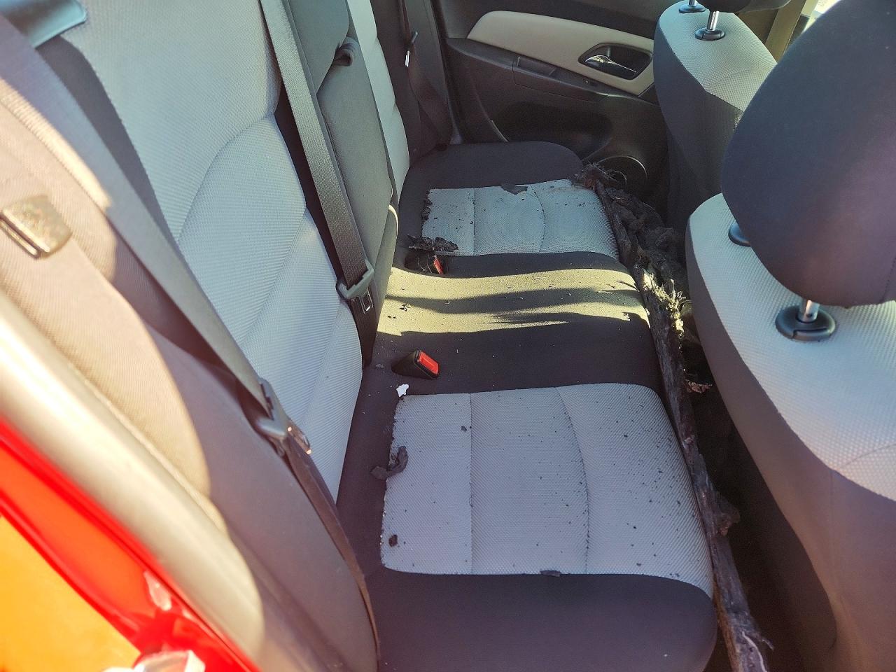 2014 CHEVROLET CRUZE LS photo 28