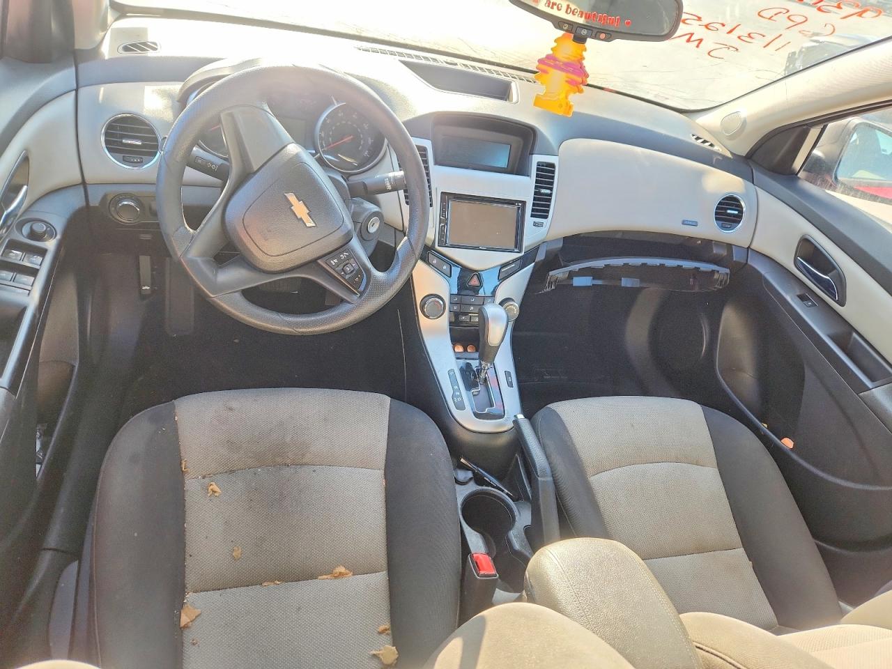 2014 CHEVROLET CRUZE LS photo 22