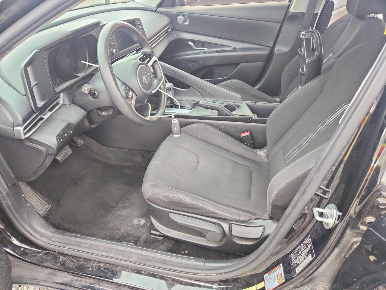 2021 HYUNDAI ELANTRA SEL photo 19