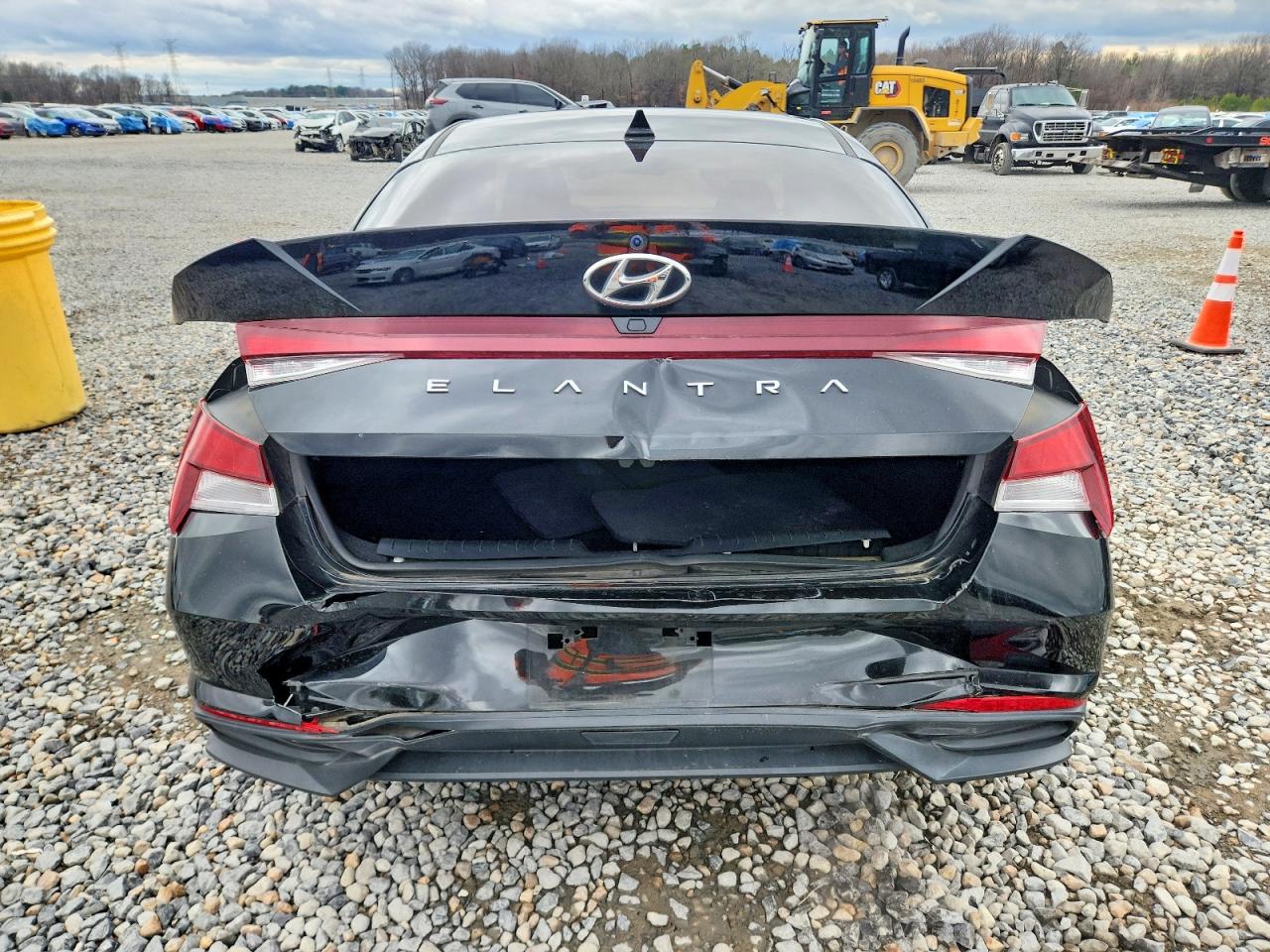 2021 HYUNDAI ELANTRA SEL photo 16