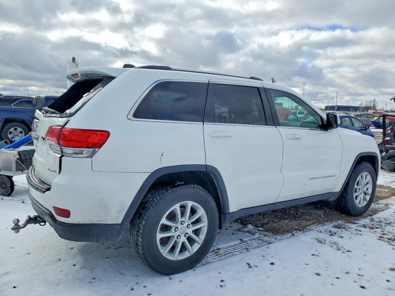 2015 JEEP GRAND CHEROKEE LAREDO photo 3
