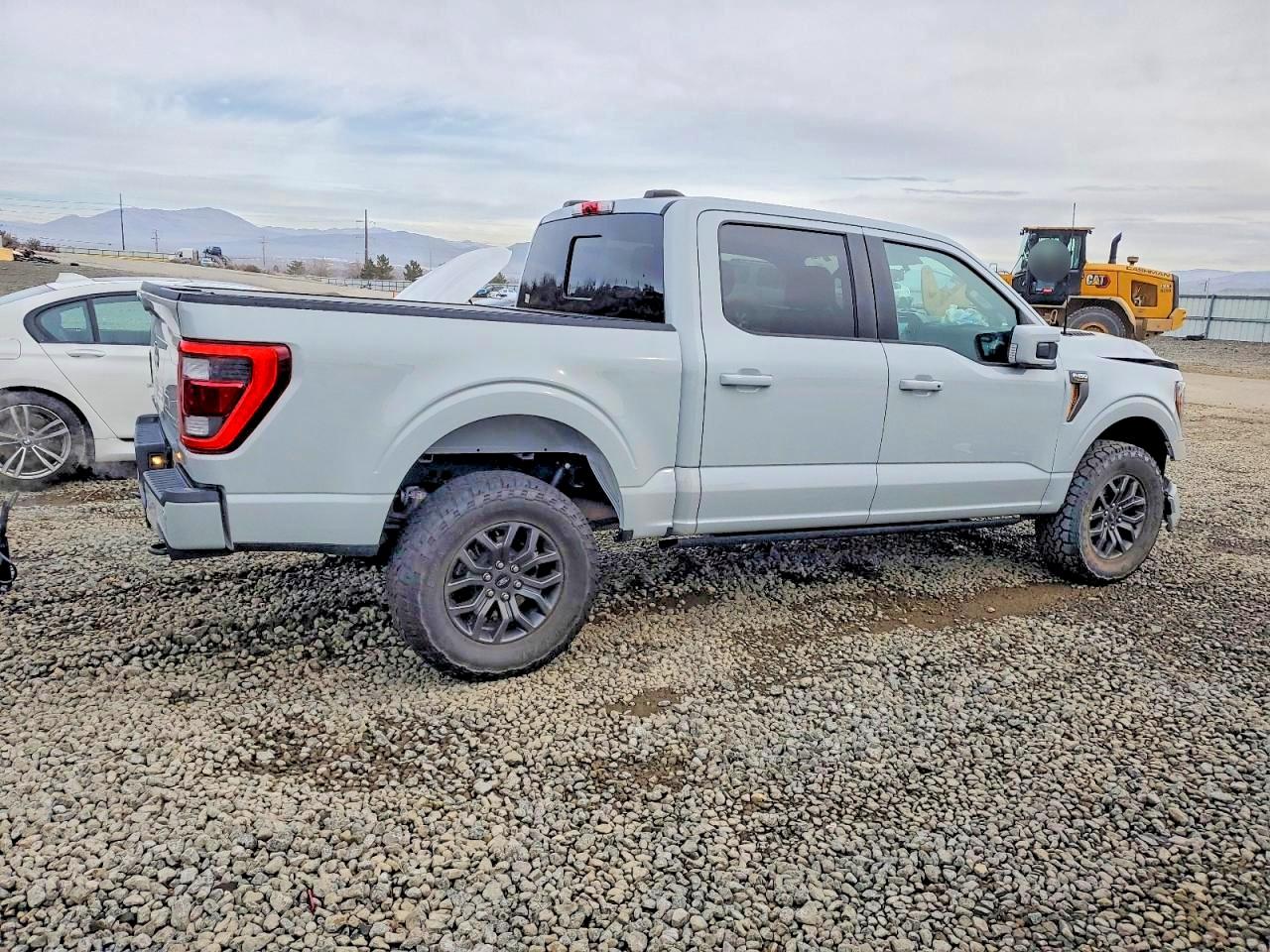 2023 FORD F150 SUPERCREW photo 3