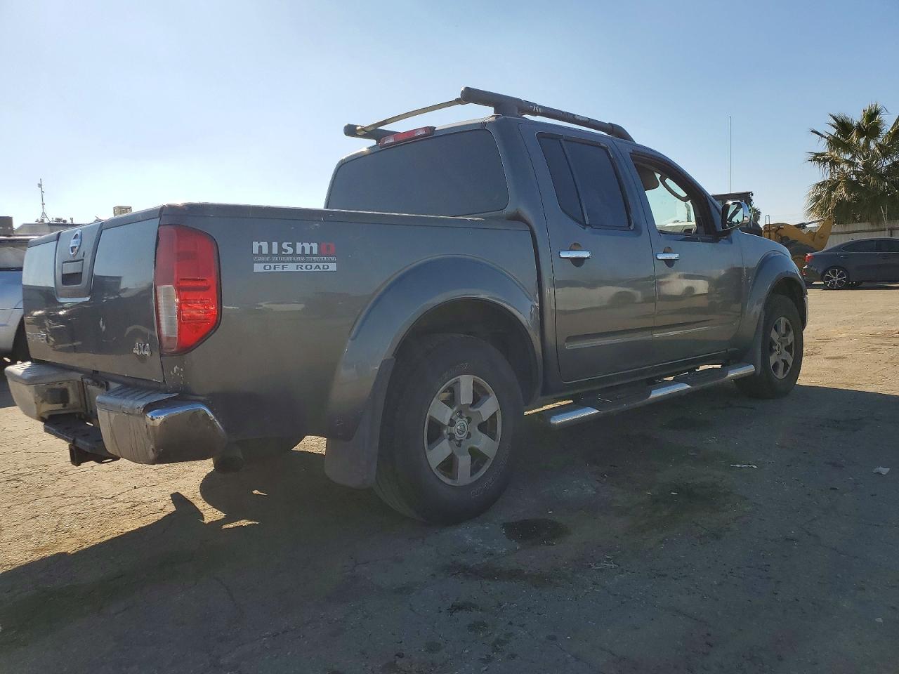 2005 NISSAN FRONTIER CREW CAB LE photo 3