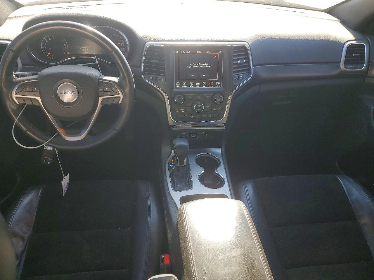2018 JEEP GRAND CHEROKEE LAREDO photo 22