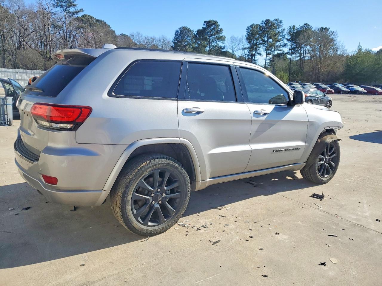 2018 JEEP GRAND CHEROKEE LAREDO photo 7