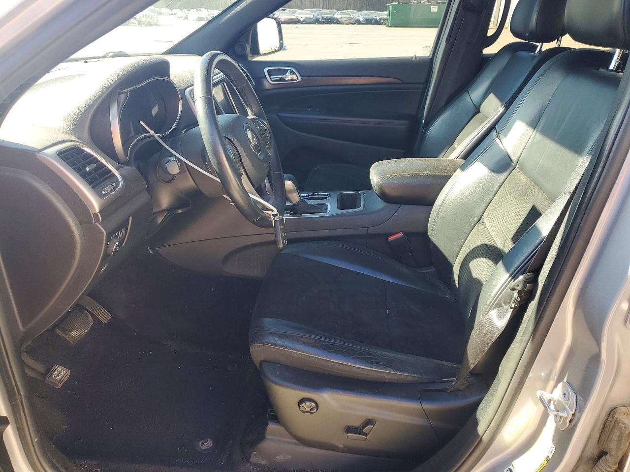 2018 JEEP GRAND CHEROKEE LAREDO photo 19