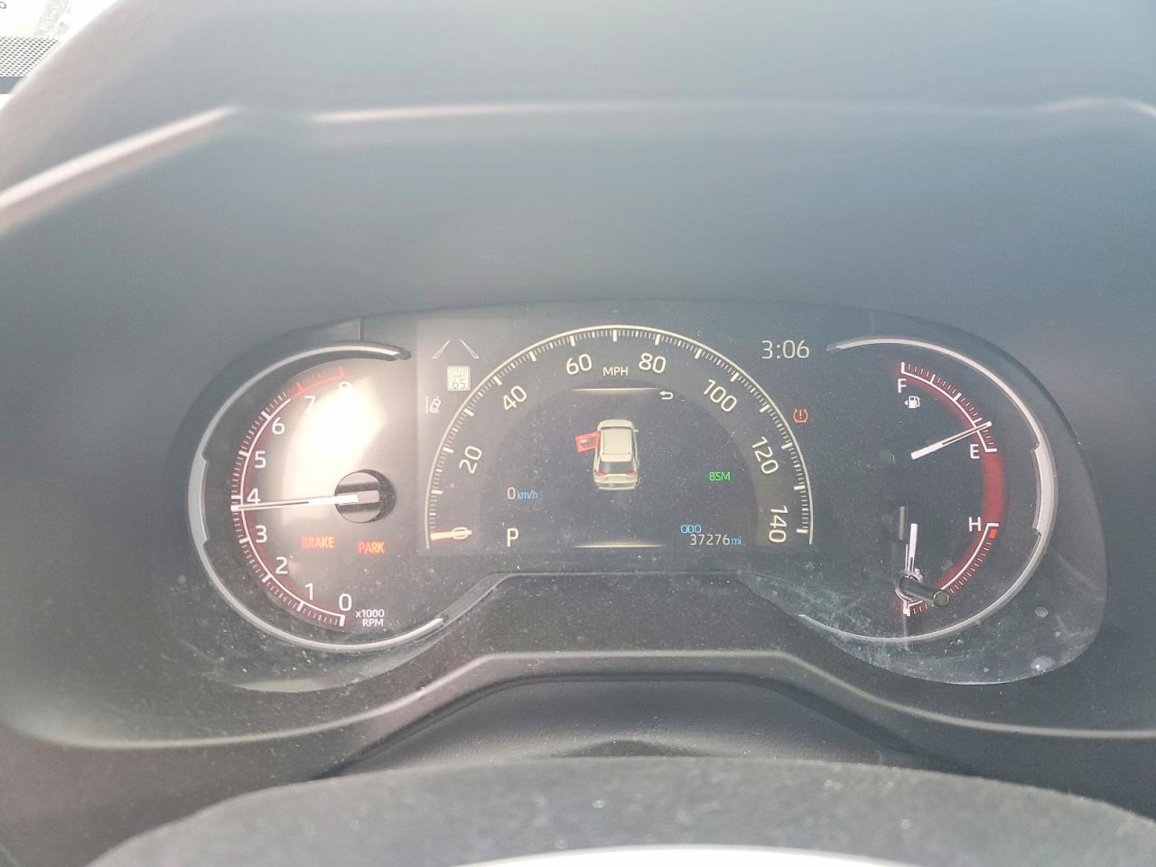 2024 TOYOTA RAV4 XLE PREMIUM photo 33