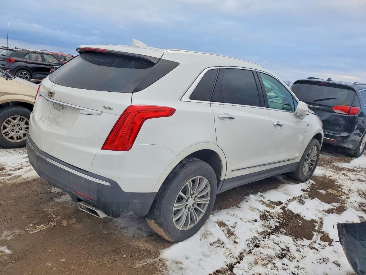 2019 CADILLAC XT5 LUXURY photo 7