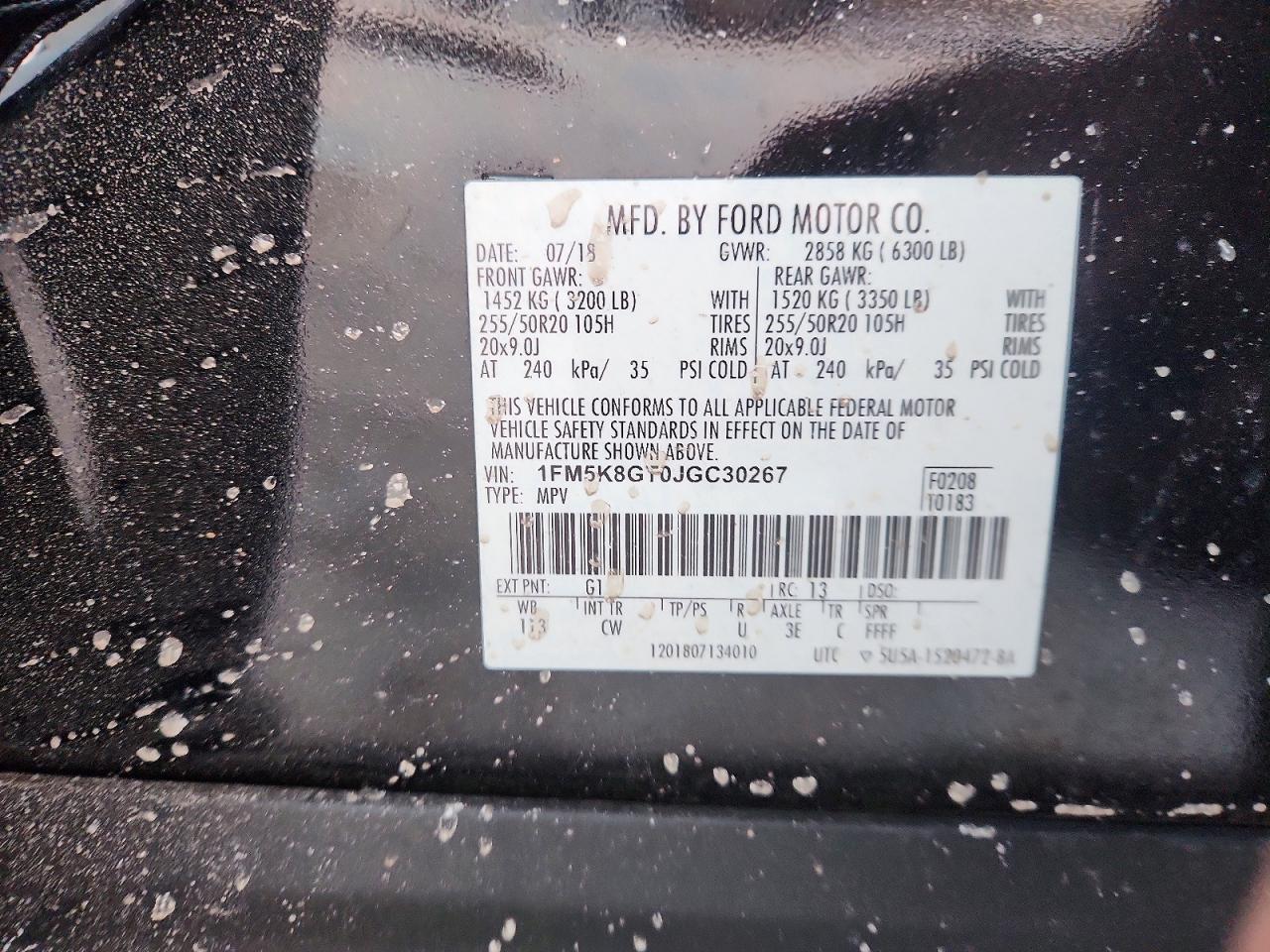 2018 FORD SUBN photo 27