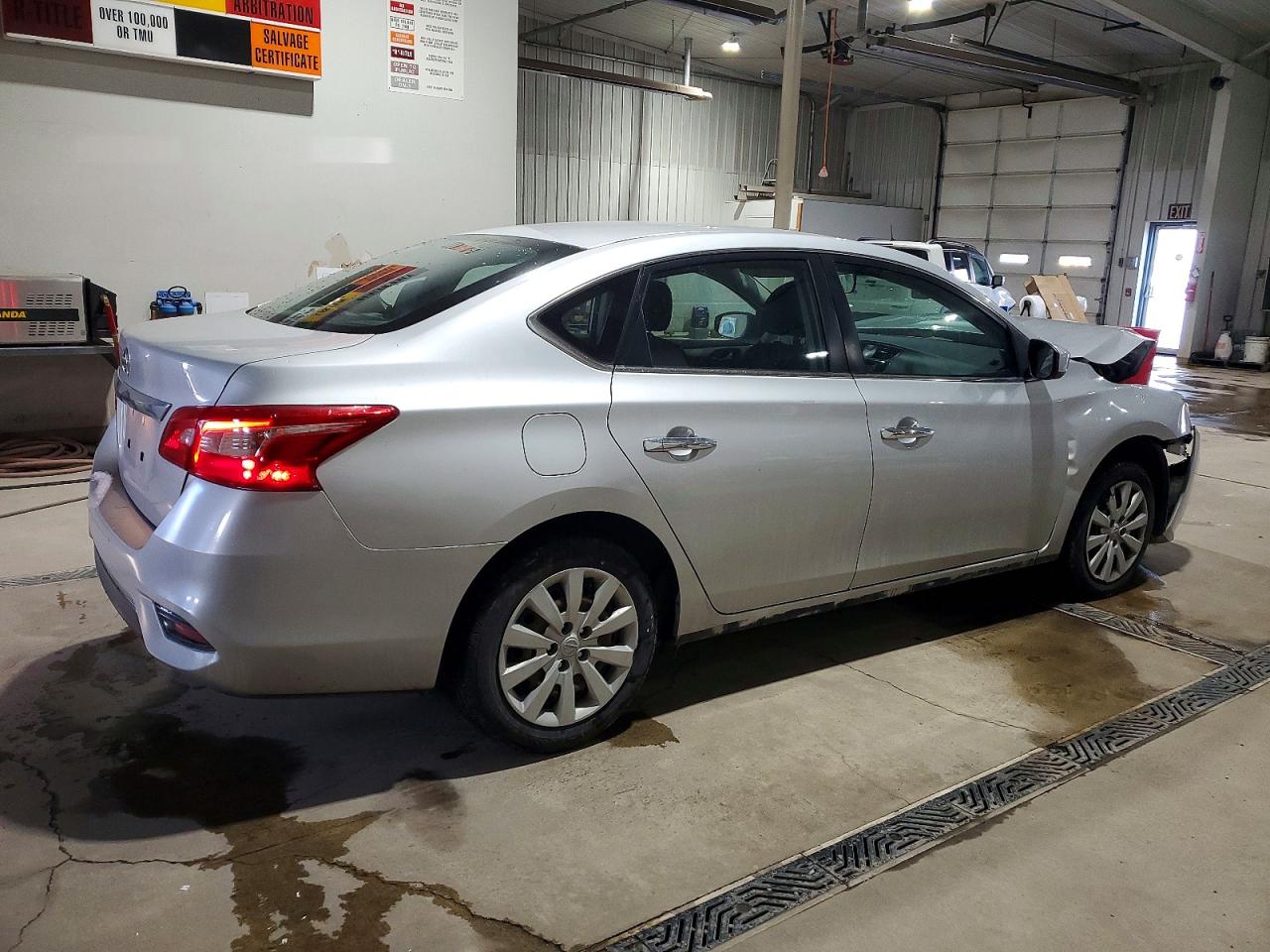 2019 NISSAN SENTRA S photo 5
