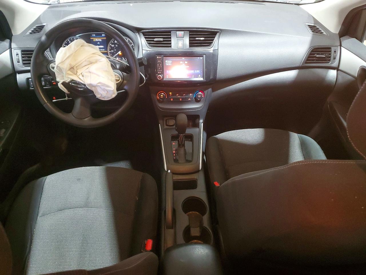 2019 NISSAN SENTRA S photo 15