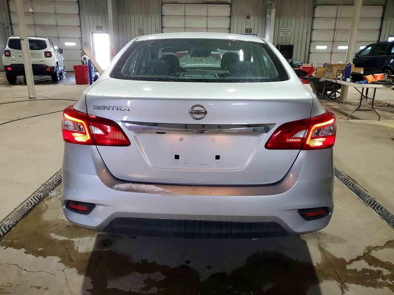2019 NISSAN SENTRA S photo 11