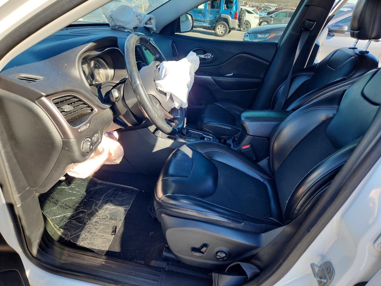 2019 JEEP CHEROKEE LATITUDE PLUS photo 13