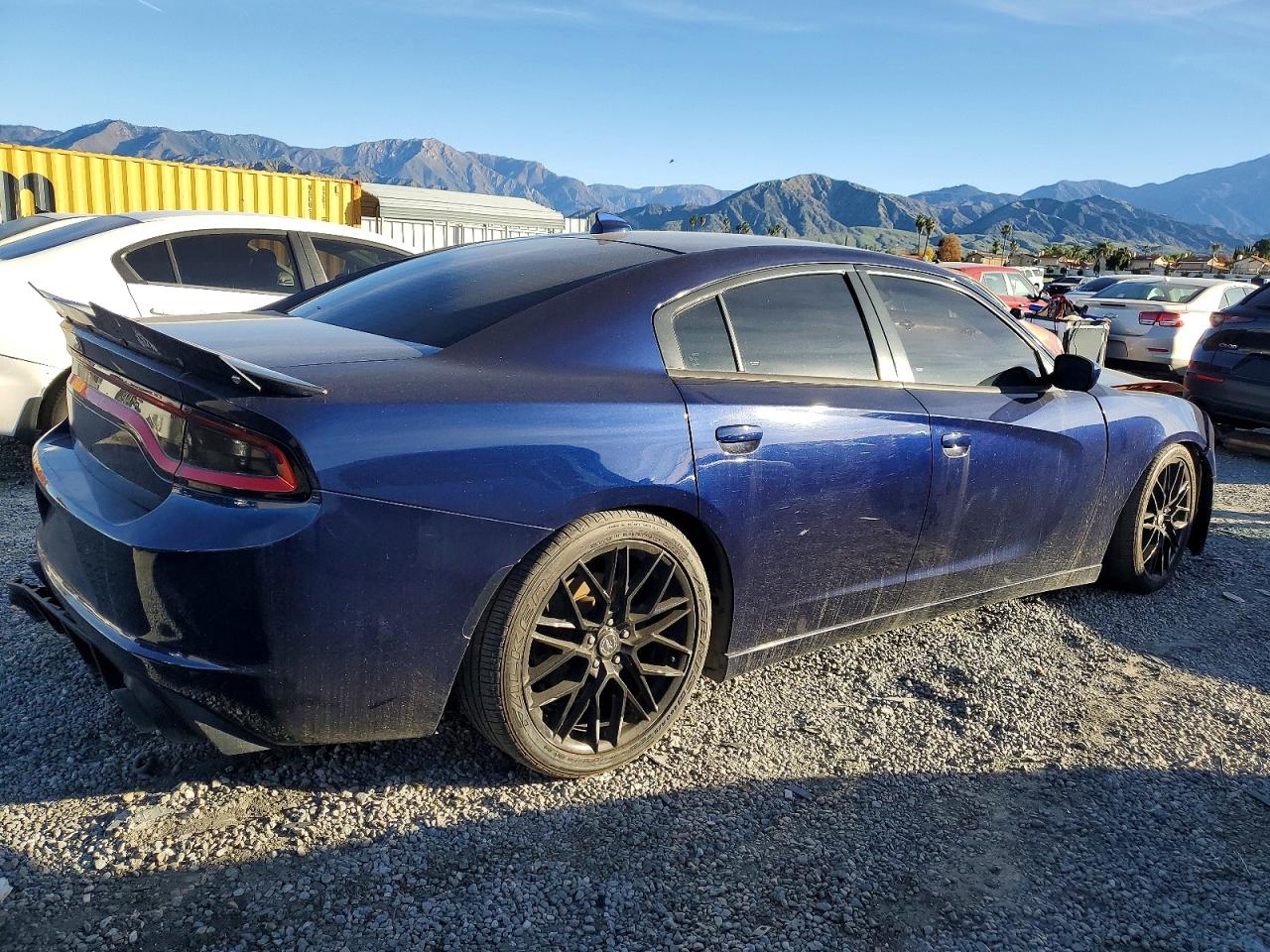 2015 DODGE CHARGER SXT photo 3