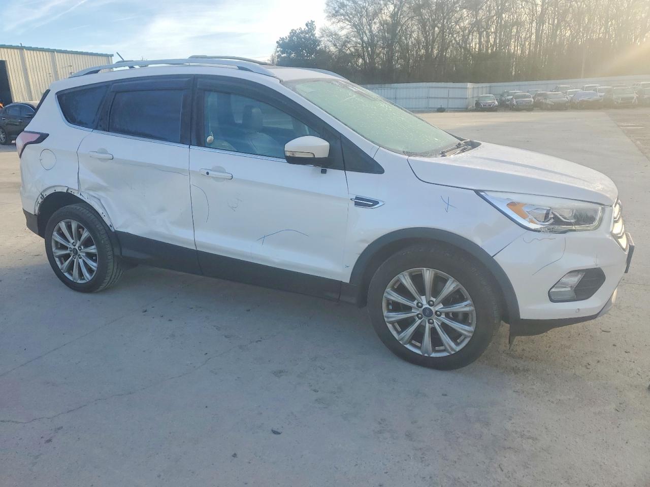 2018 FORD ESCAPE TITANIUM photo 4