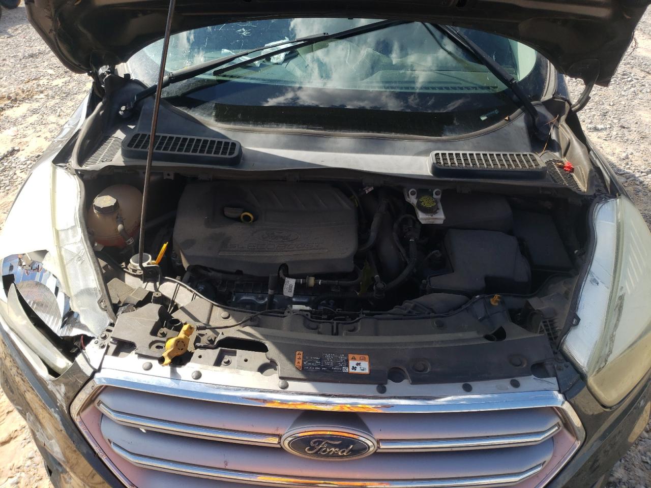 2017 FORD ESCAPE SE photo 23