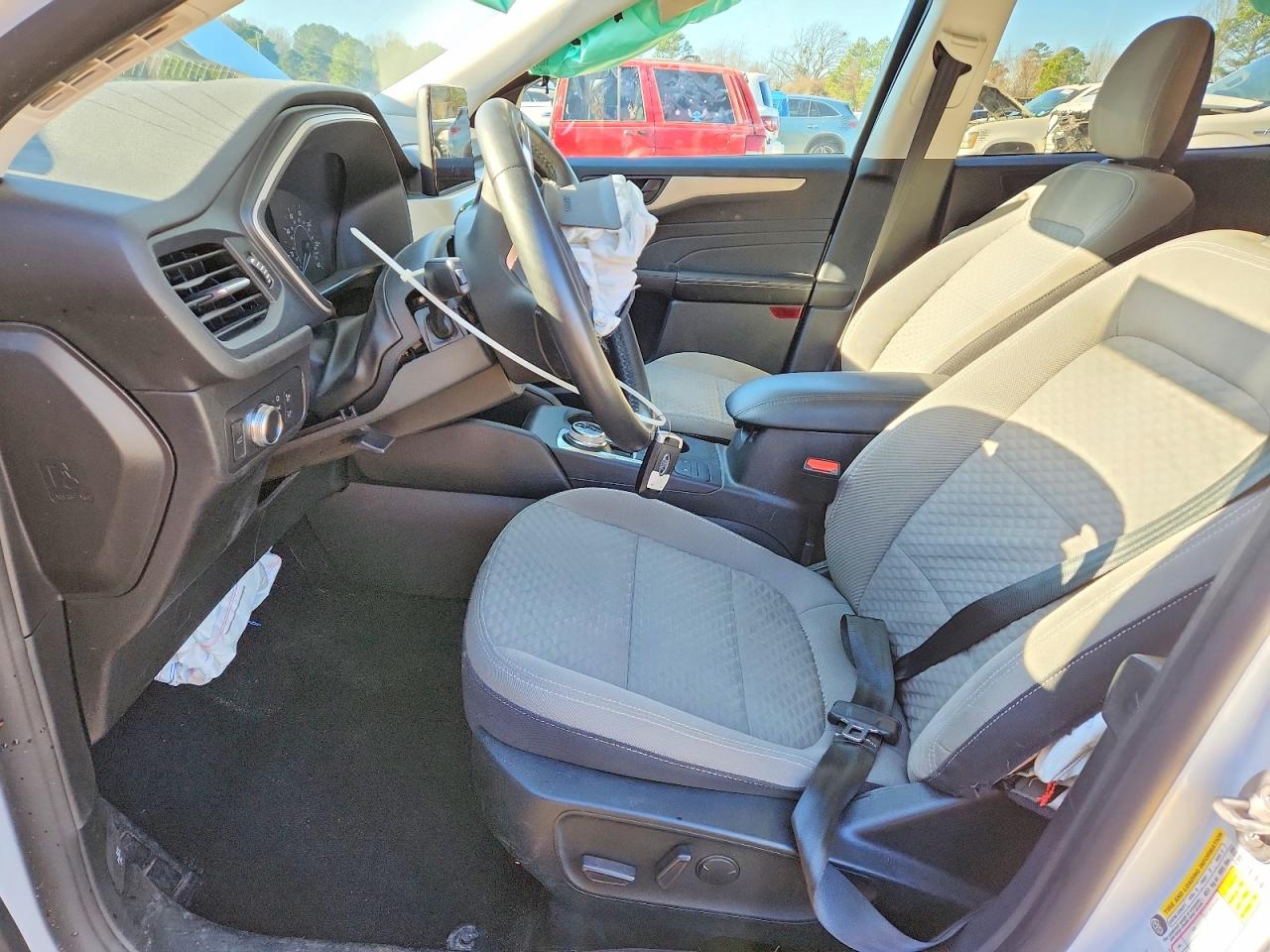 2022 FORD ESCAPE SE photo 13