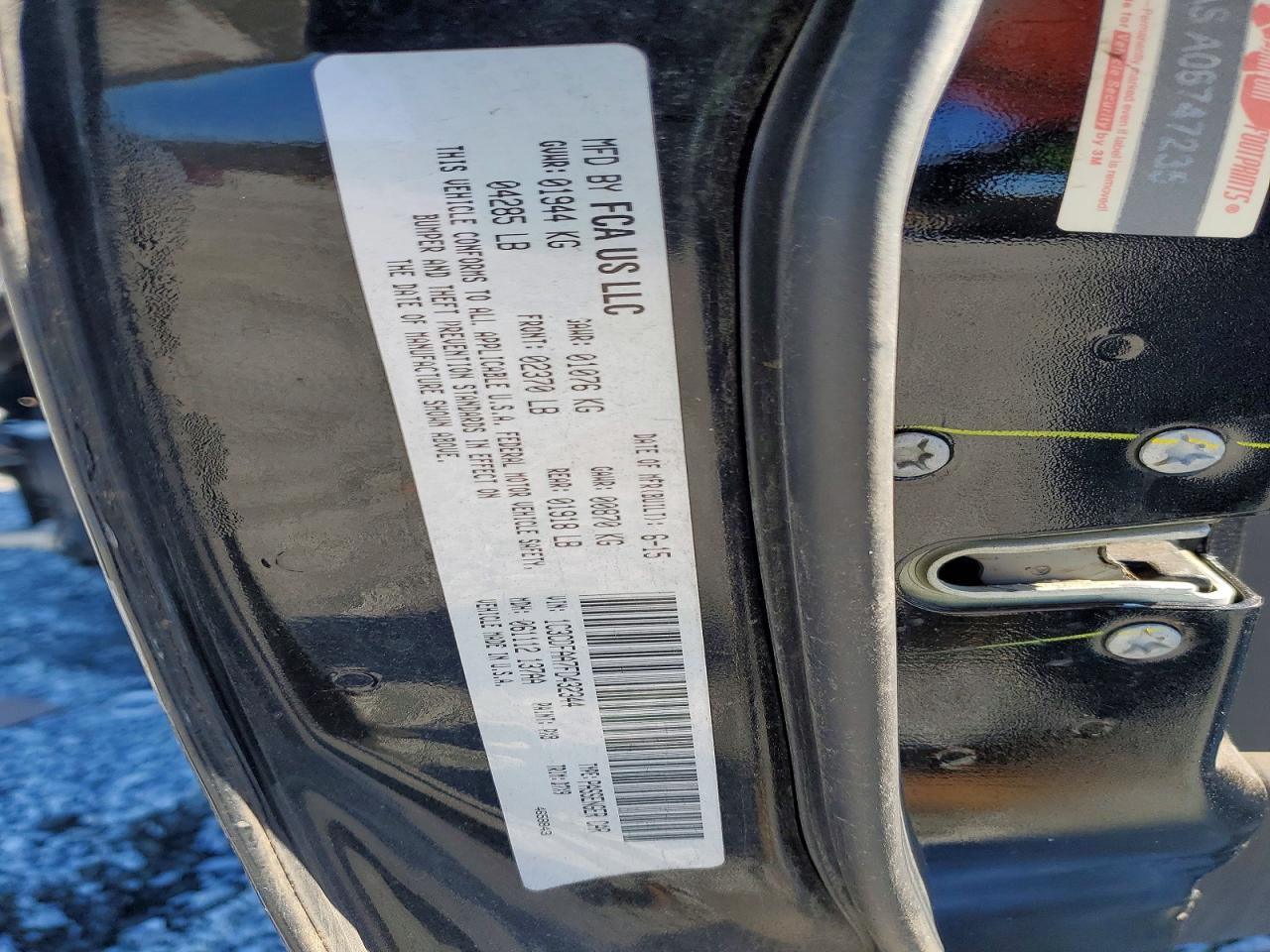2015 DODGE DART SE photo 12