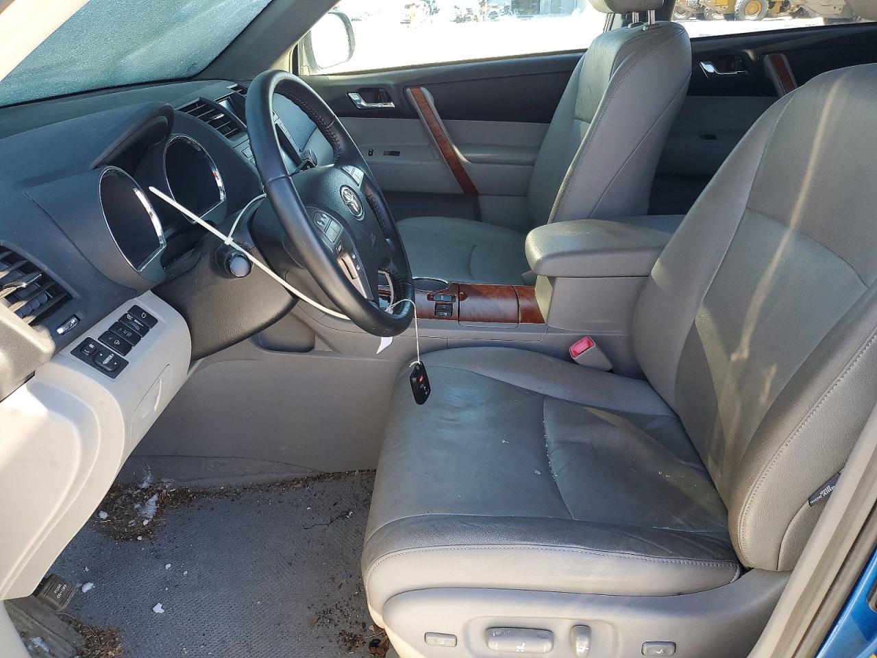 2008 TOYOTA HIGHLANDER LIMITED photo 13