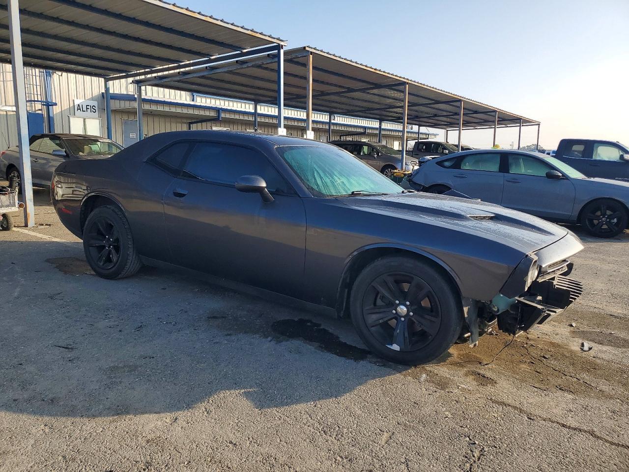 2016 DODGE CHALLENGER SXT photo 10