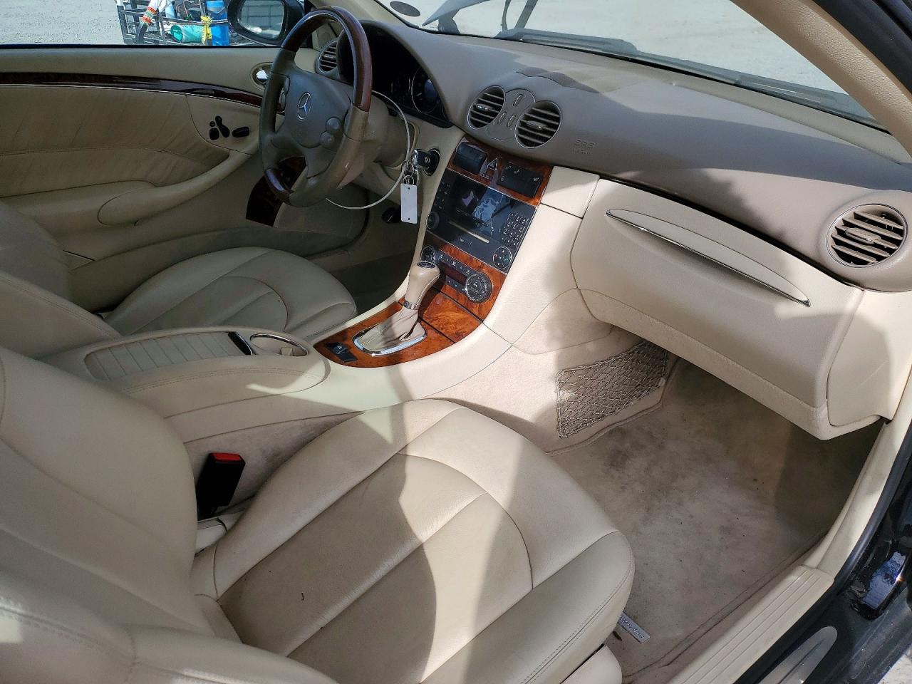 2009 MERCEDES-BENZ CLK 350 photo 8