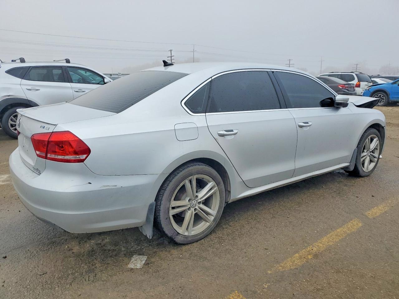 2014 VOLKSWAGEN PASSAT SE photo 5