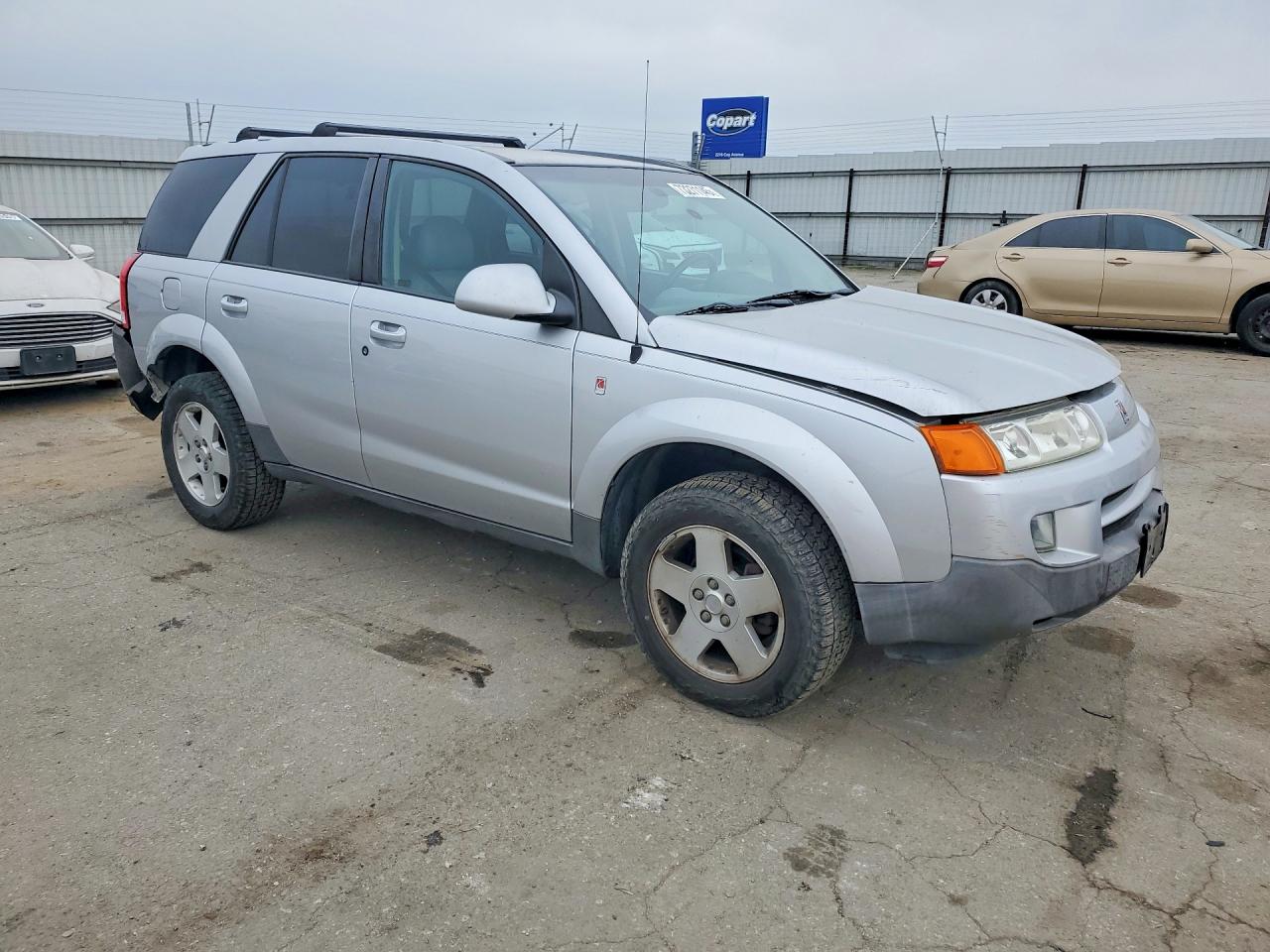 2005 SATURN VUE photo 4