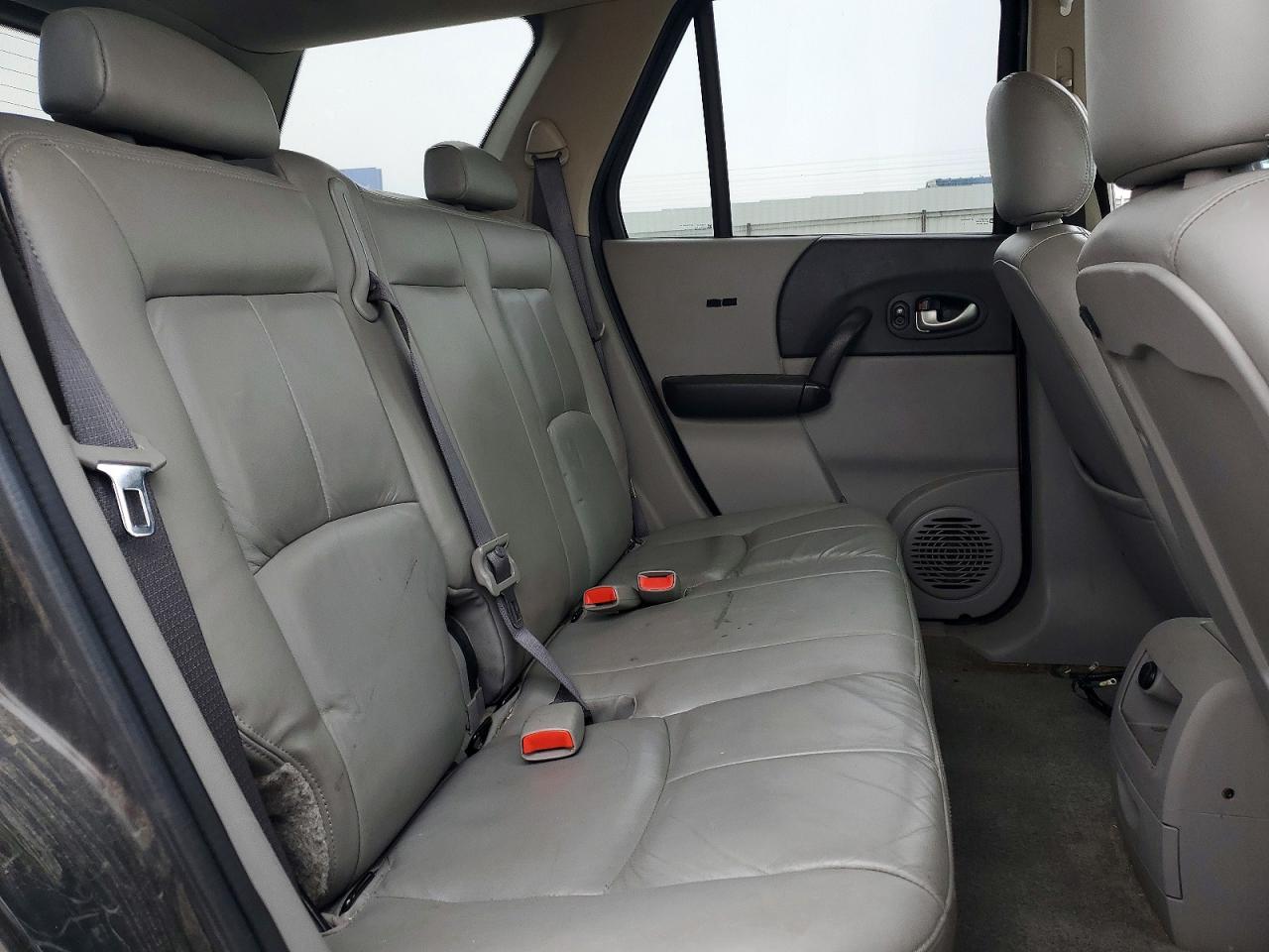 2005 SATURN VUE photo 10