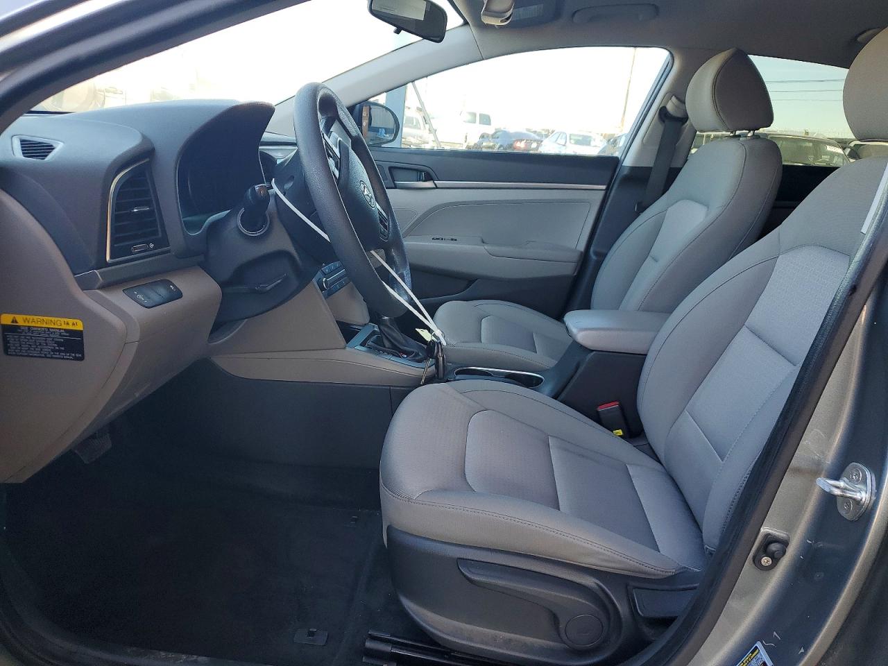 2017 HYUNDAI ELANTRA SE photo 7