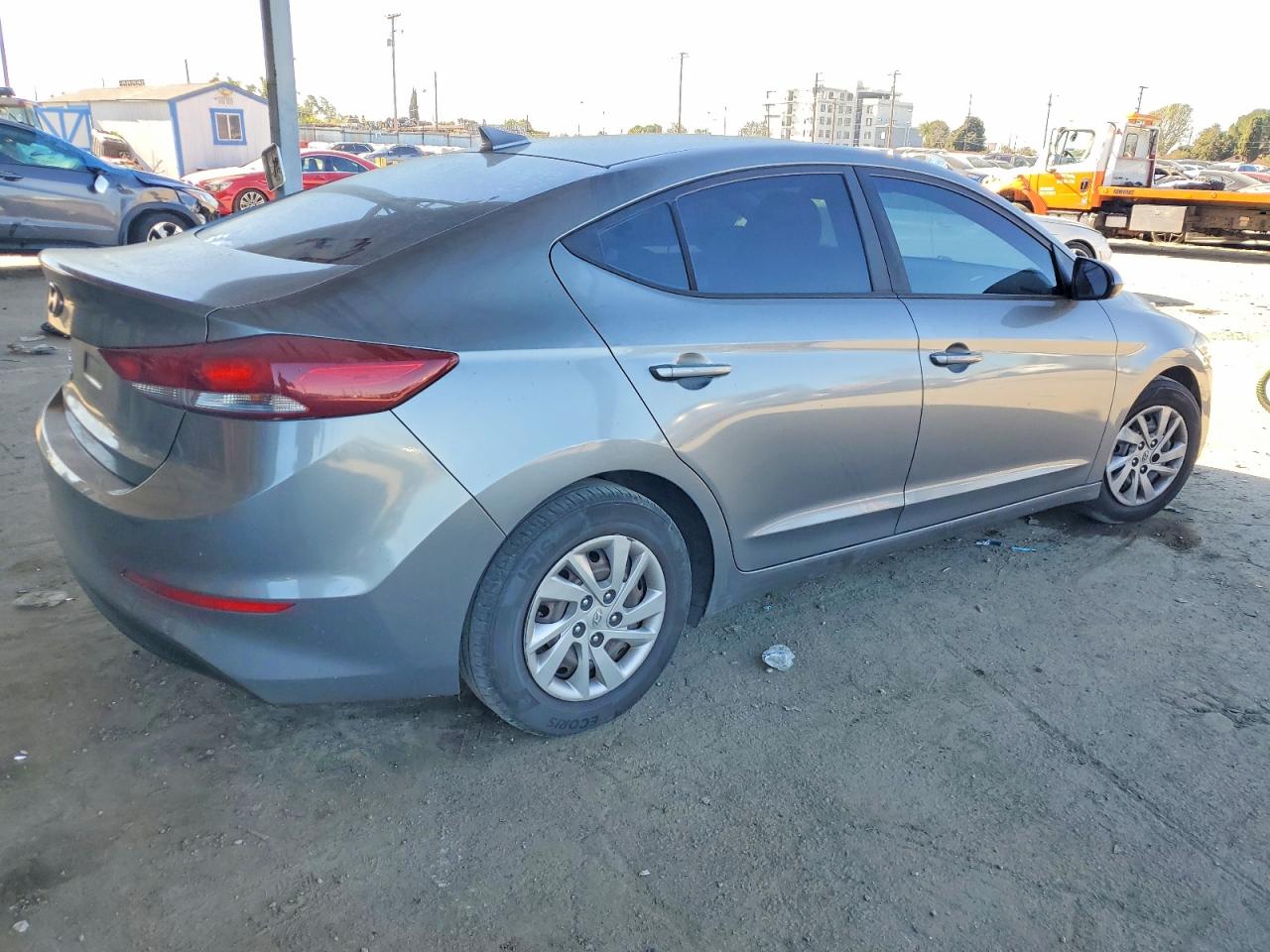 2017 HYUNDAI ELANTRA SE photo 3