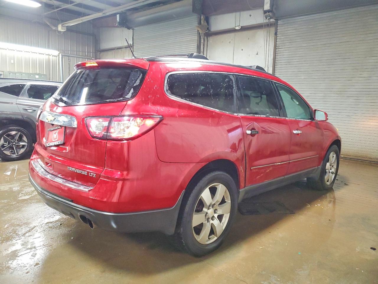 2014 CHEVROLET TRAVERSE LTZ photo 5
