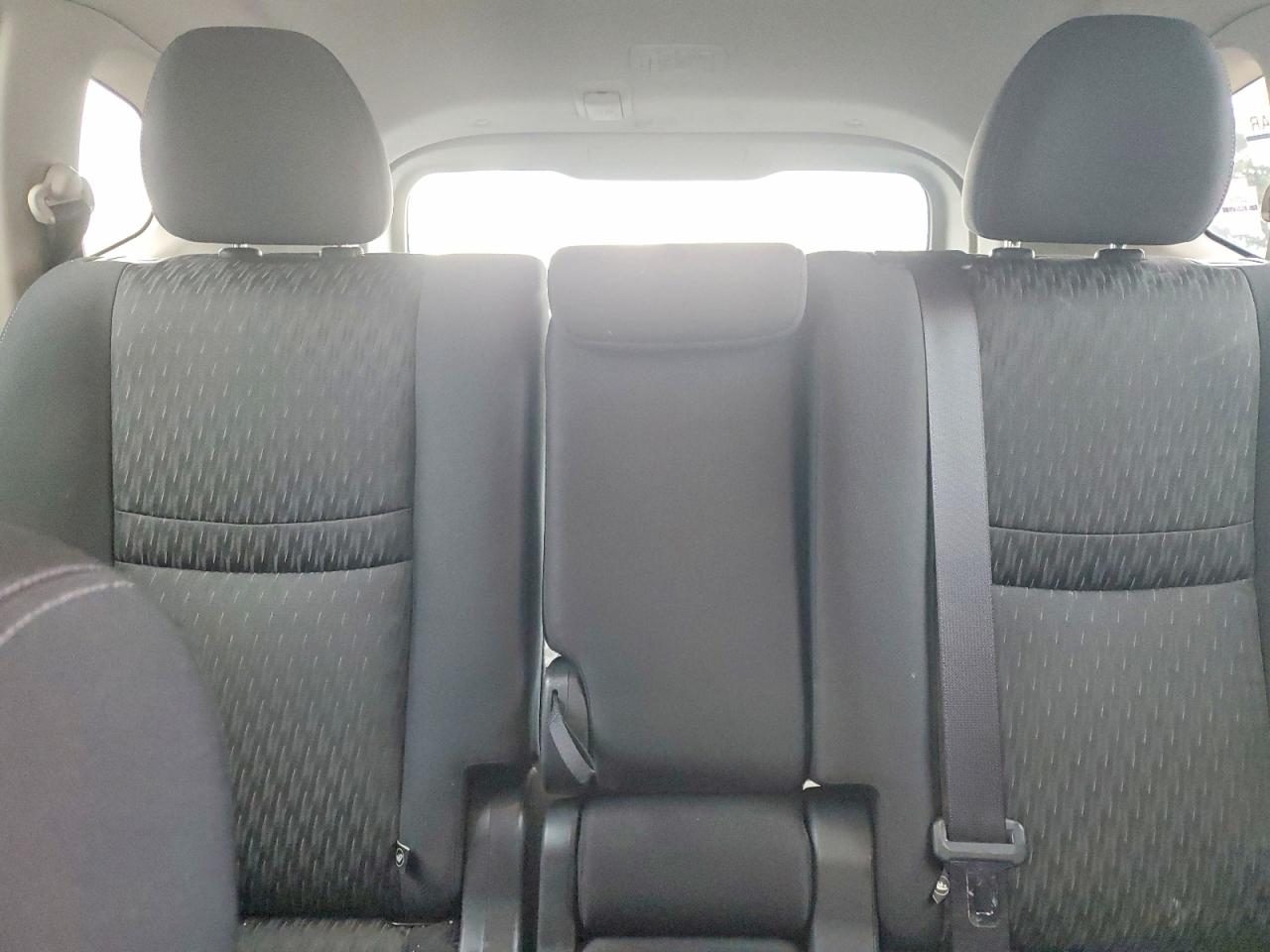 2019 NISSAN ROGUE S photo 10