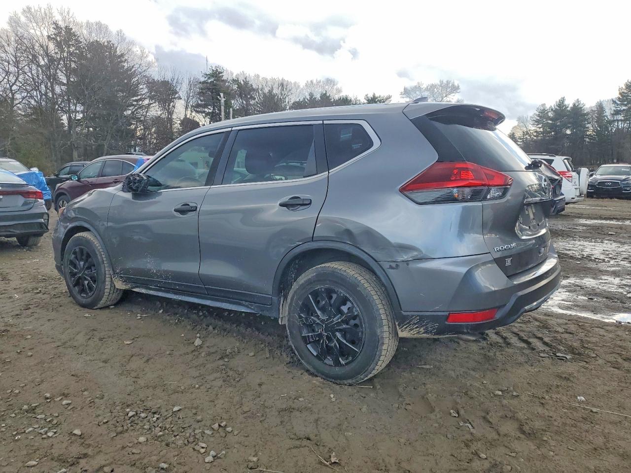 2019 NISSAN ROGUE S photo 2