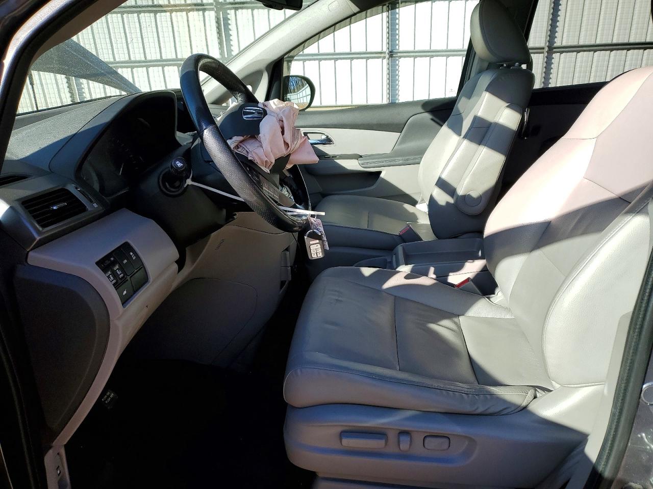 2016 HONDA ODYSSEY EXL photo 13