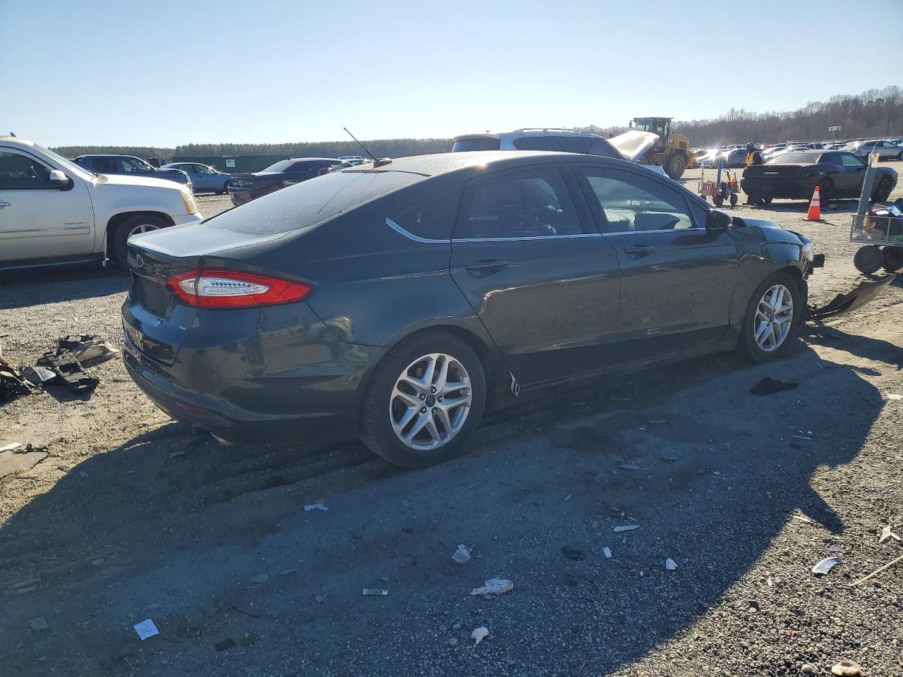 2015 FORD FUSION SE photo 3